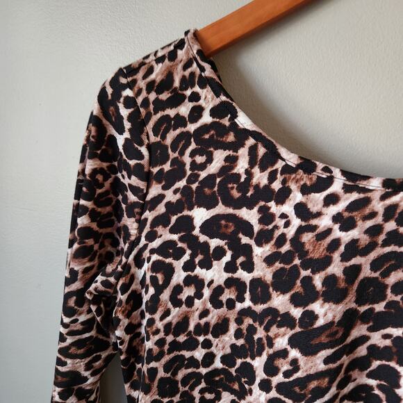 Xhilaration Long Sleeve Back Vneck Leopard Print Dress - Picture 3 of 6